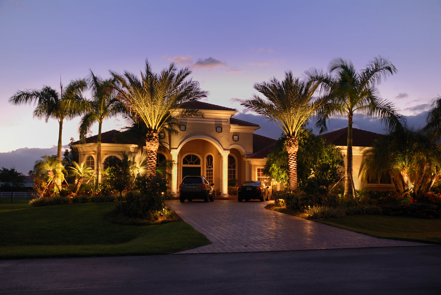 Illuminate Your Patio, Walkway & Driveway With Creative Paver Lighting Ideas