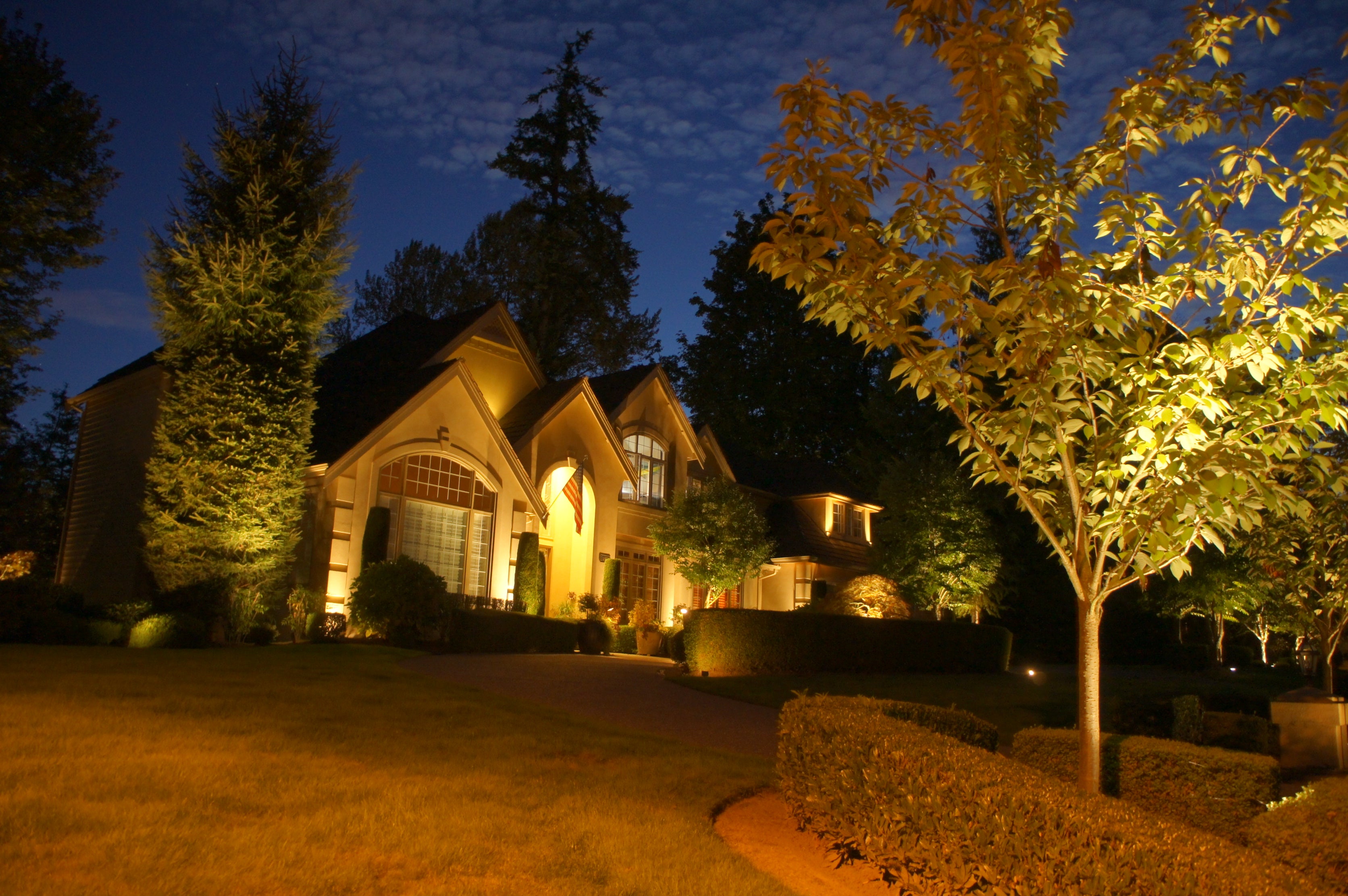 Choose the Perfect Outdoor Lighting