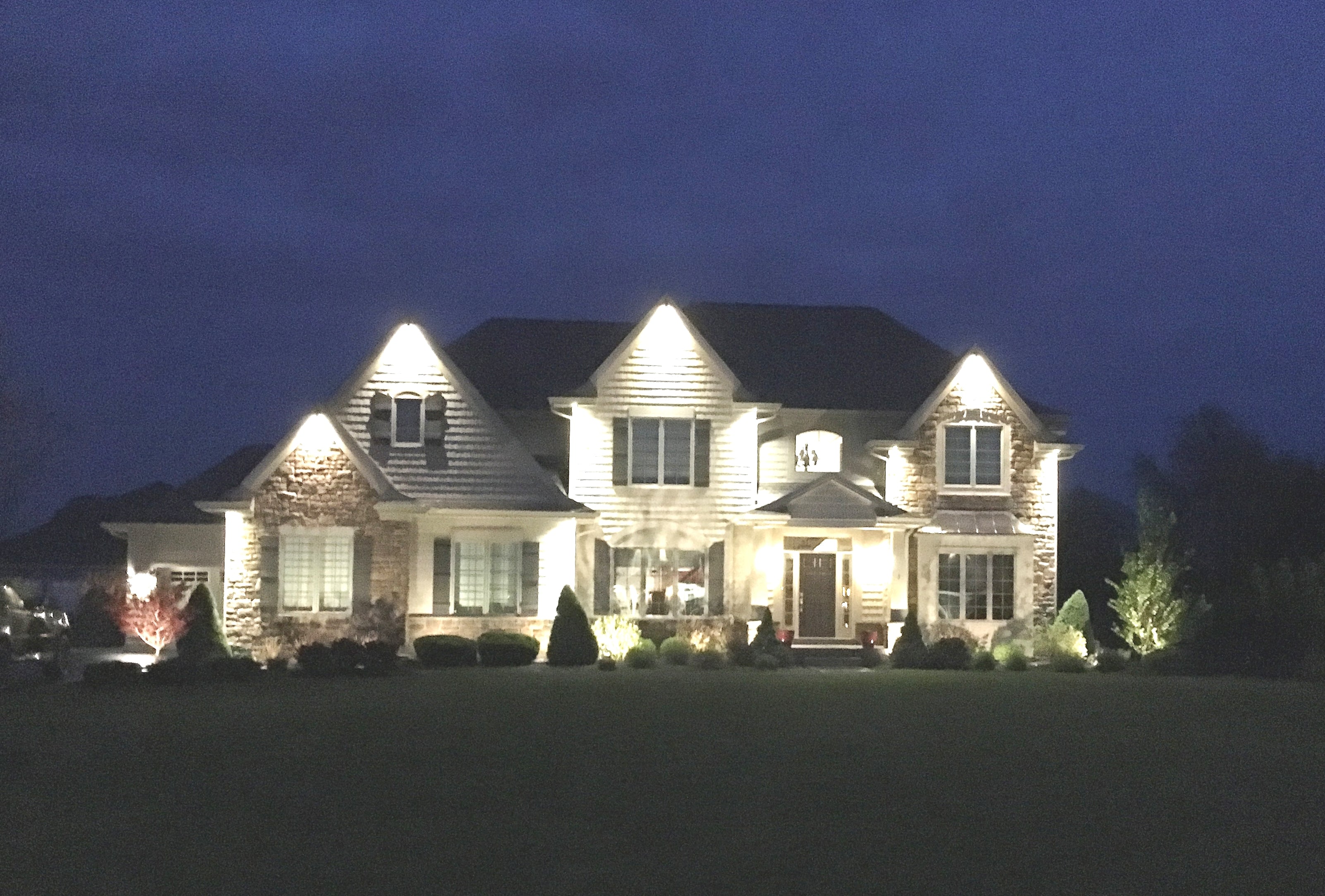 Pros and Cons of Low Voltage Landscape Lighting